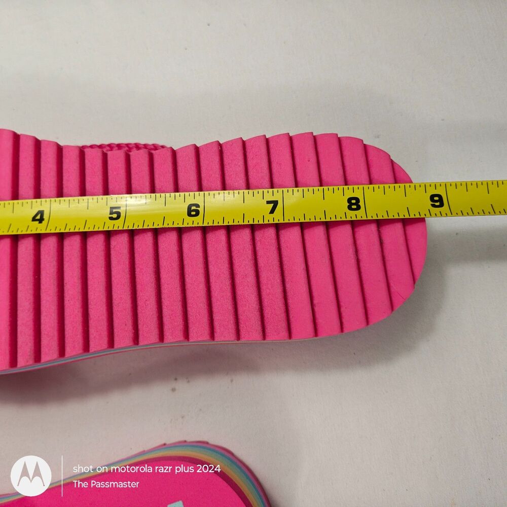 Women's Roxy Slip-On Thong Sandals US Size 5.5 - Picture 2 of 7